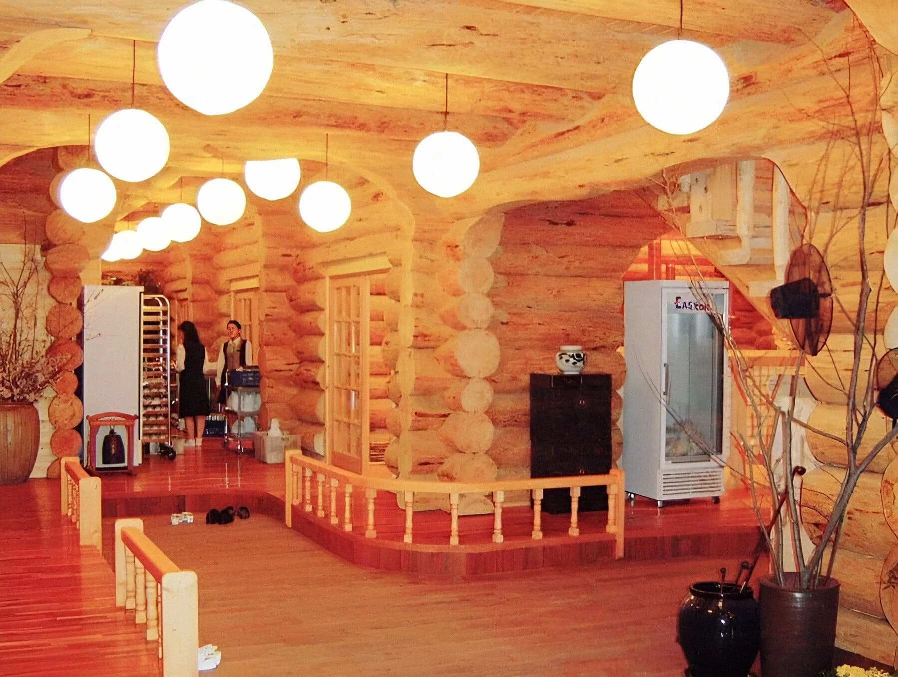 Interior 196