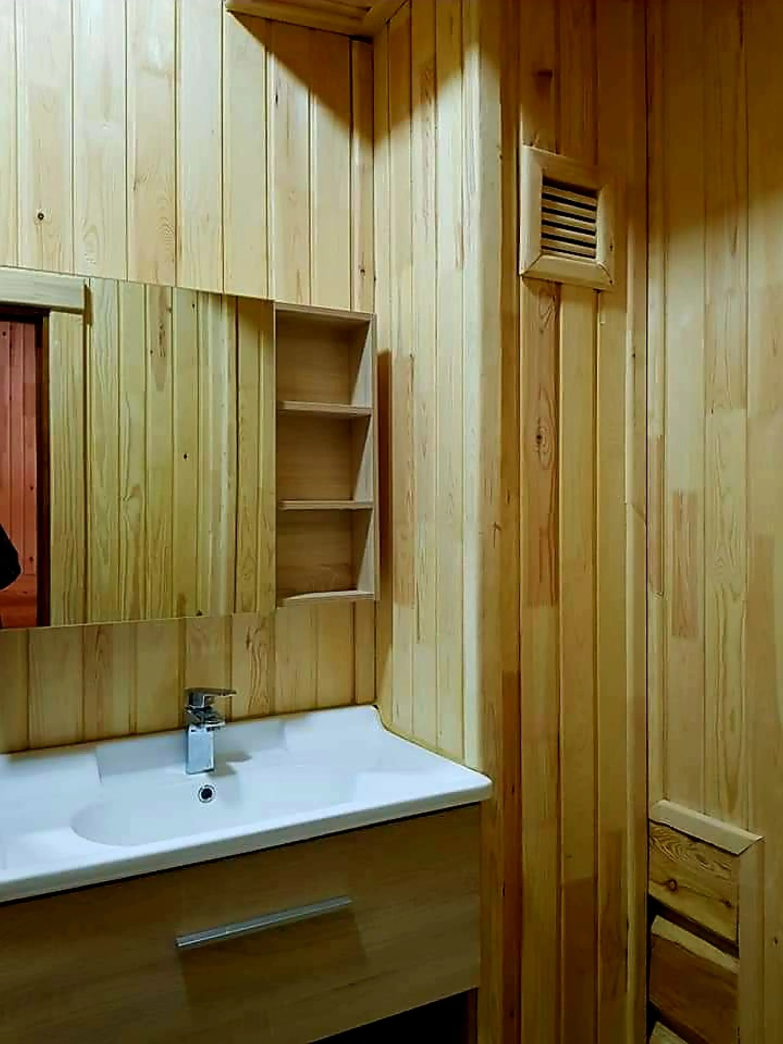 Interior 282