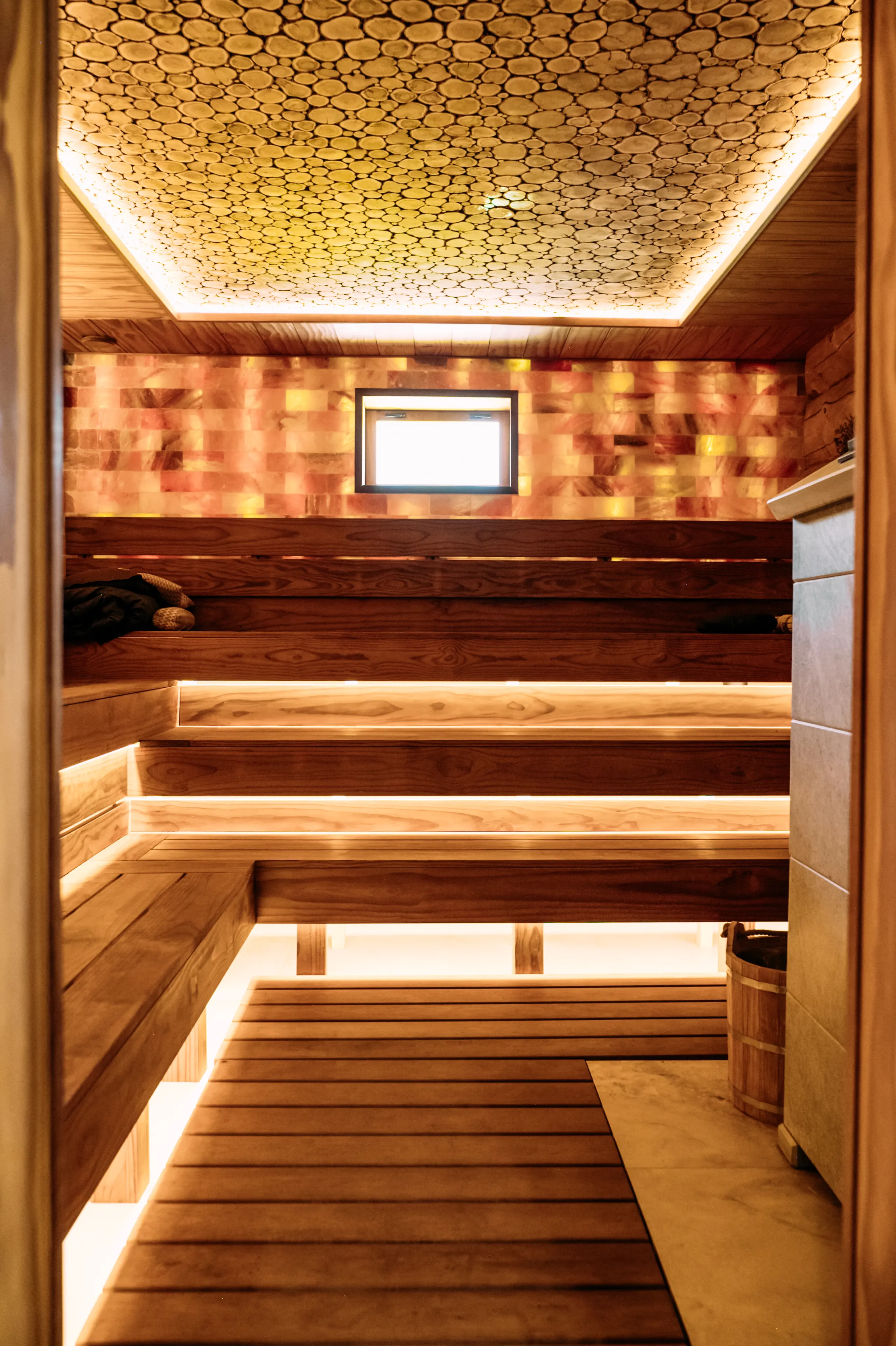 Interior 342